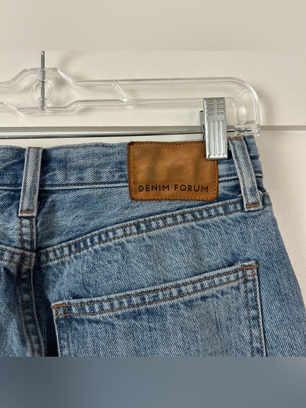 Aritzia Denim Forum The Farrah Hi-Rise Wide Leg Jean 30L Blue Denim Size 26 - Picture 7 of 15